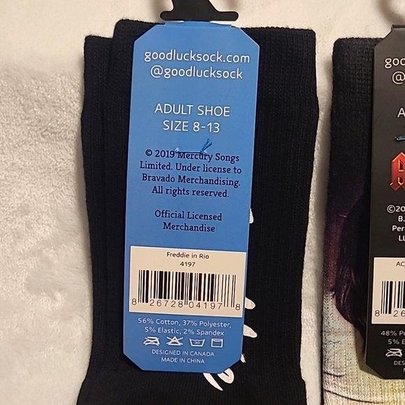 2 Pair Socks, creative designs, super soft - Picture 4 of 4